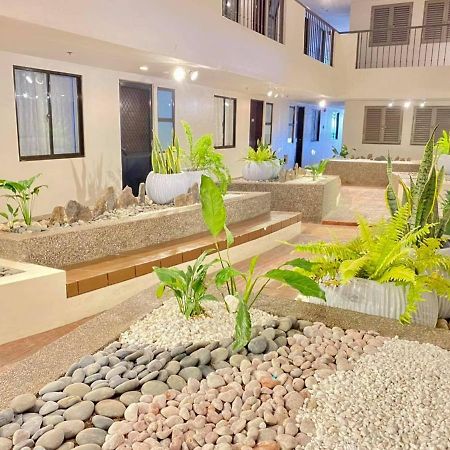 Northpoint Condo, Davao City Exteriör bild