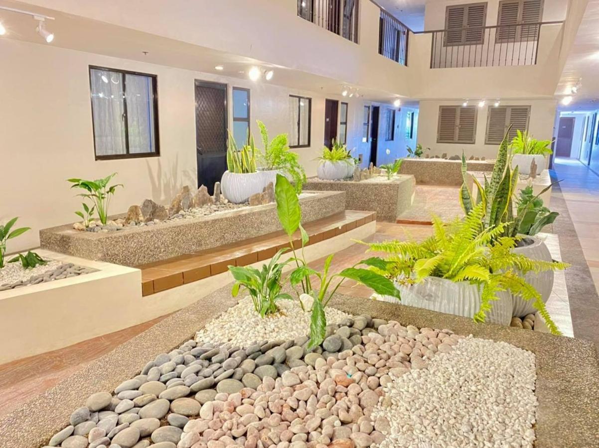 Northpoint Condo, Davao City Exteriör bild